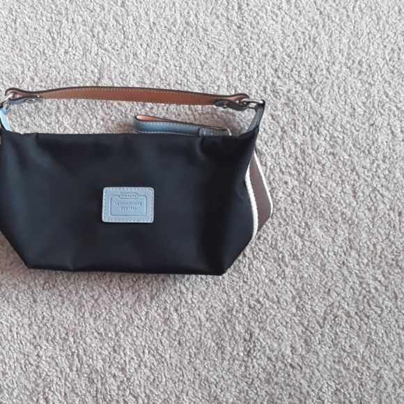 Coach Handbags - 🐖Adorable coach handbag